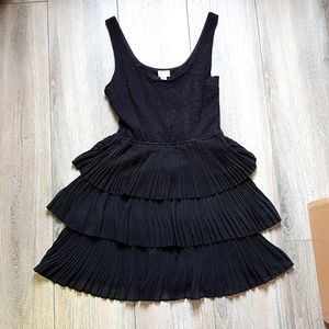 SM Pleated Teired Dress with Lace Black